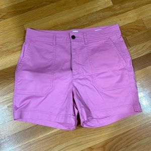 NWOT Gap Girlfriend Khaki Shorts